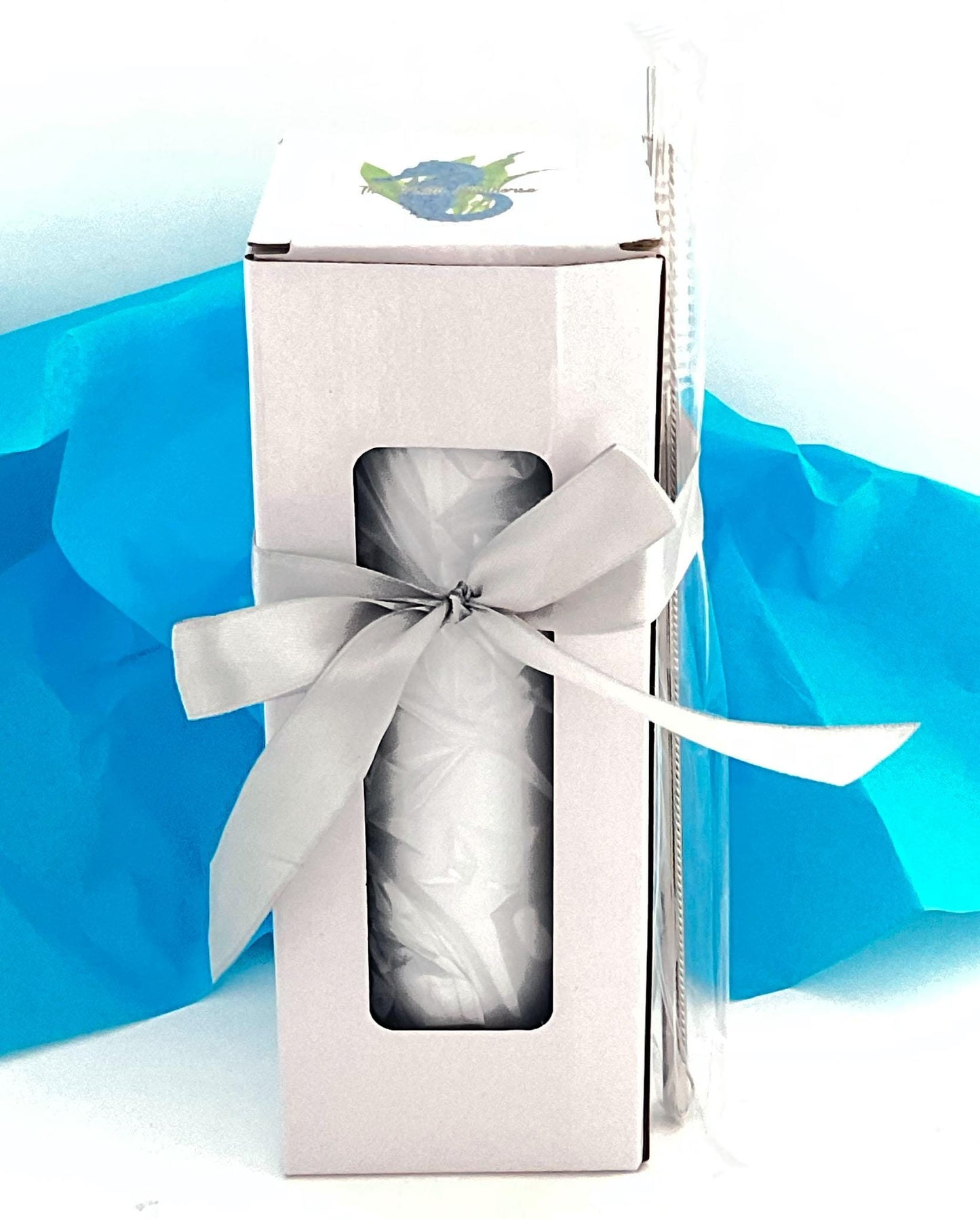 Every Lofty Seahorse 20oz tumbler comes packaged like a gift.